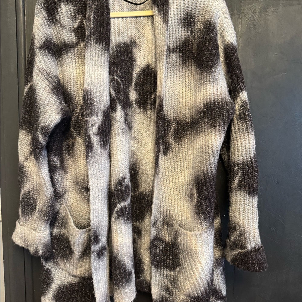 Anthropologie Black and Cream Cardigan